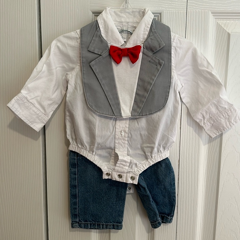 Size: 3month 3 piece outfit with Jeans, button up collared white shirt & tux bib